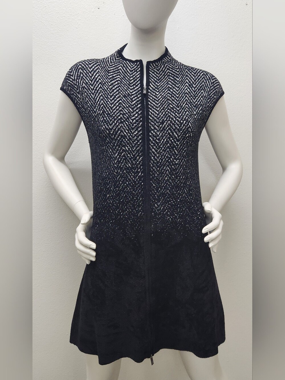 Armani Collezioni Herringbone Zip-Front Knit Dress / Long Vest Sz:10